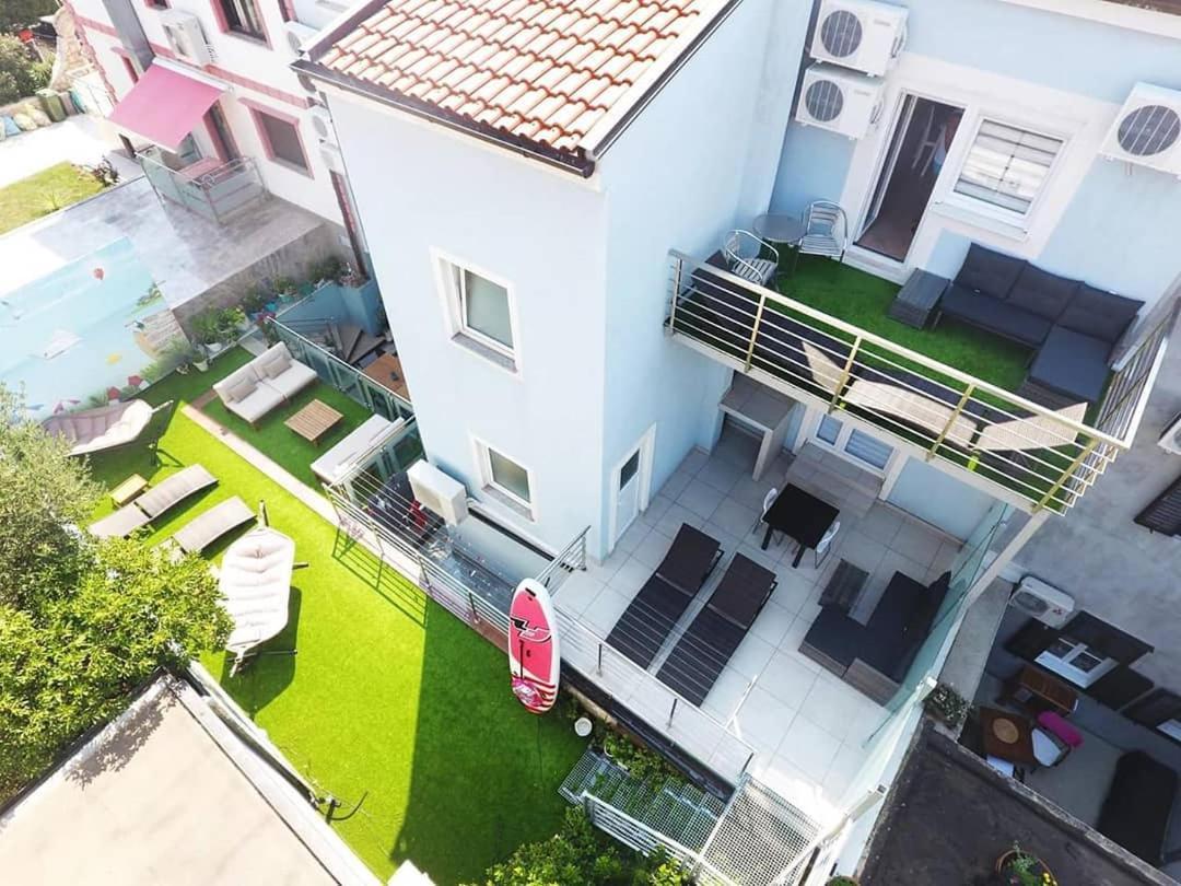 Villa Mit Whirlpool Fuer 32 Per Crikvenica Kültér fotó
