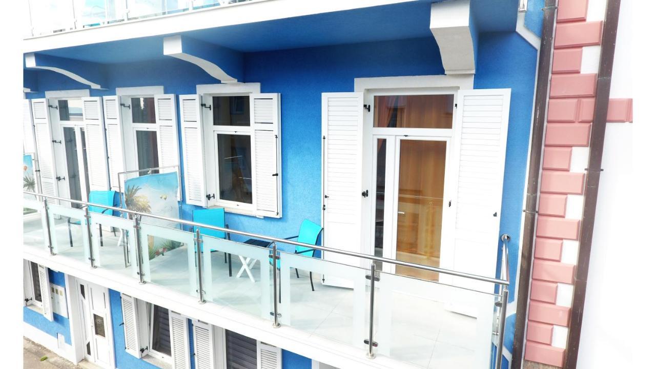 Villa Mit Whirlpool Fuer 32 Per Crikvenica Kültér fotó