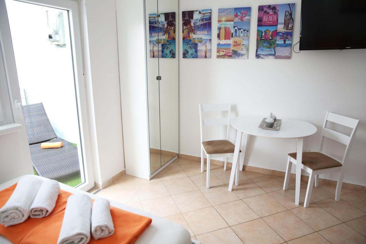 Villa Mit Whirlpool Fuer 32 Per Crikvenica Kültér fotó
